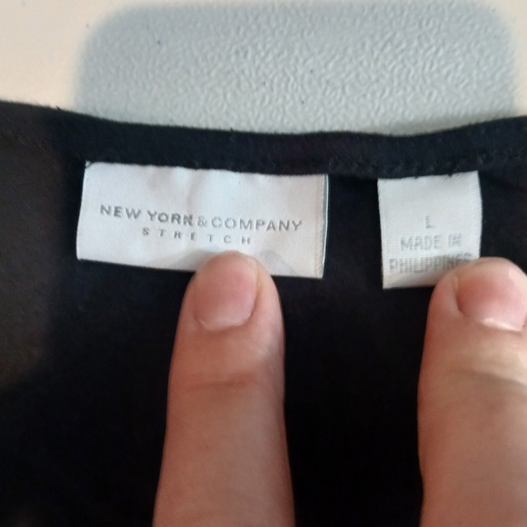 New York & Company L Black Draped Rosette Sleeveless Blouse Top Large Stretch - Picture 8 of 11